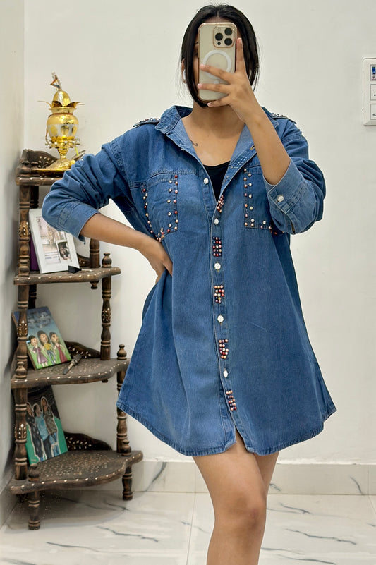 Oversized denim shirt (38-40)