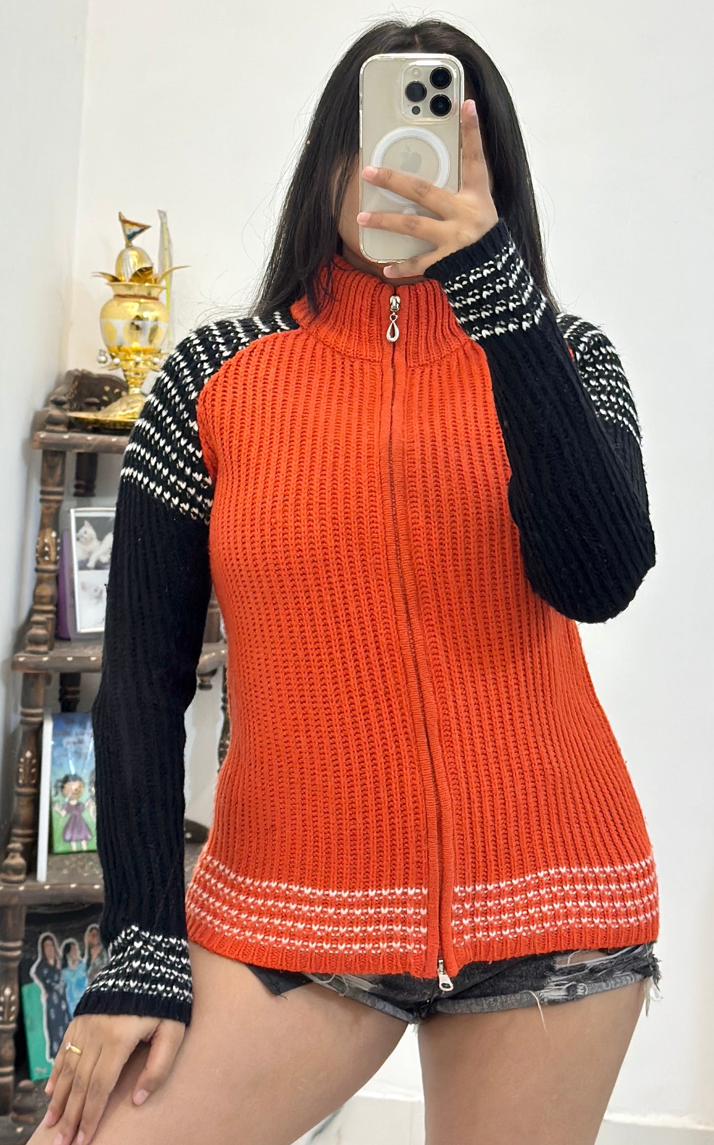 Korean zipper sweater (34-36)