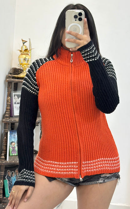 Korean zipper sweater (34-36)