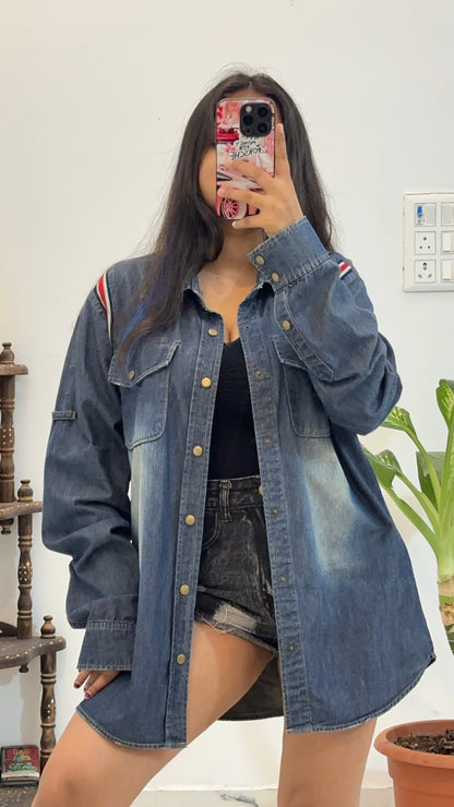Oversized denim shirt (40-42)