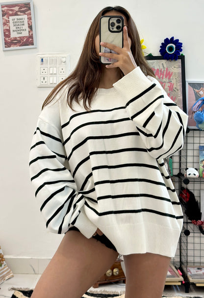 Oversized sweater (freesize upto 48)