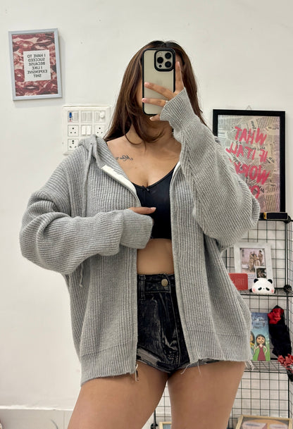 Oversized Korean zipper sweater (44-46)
