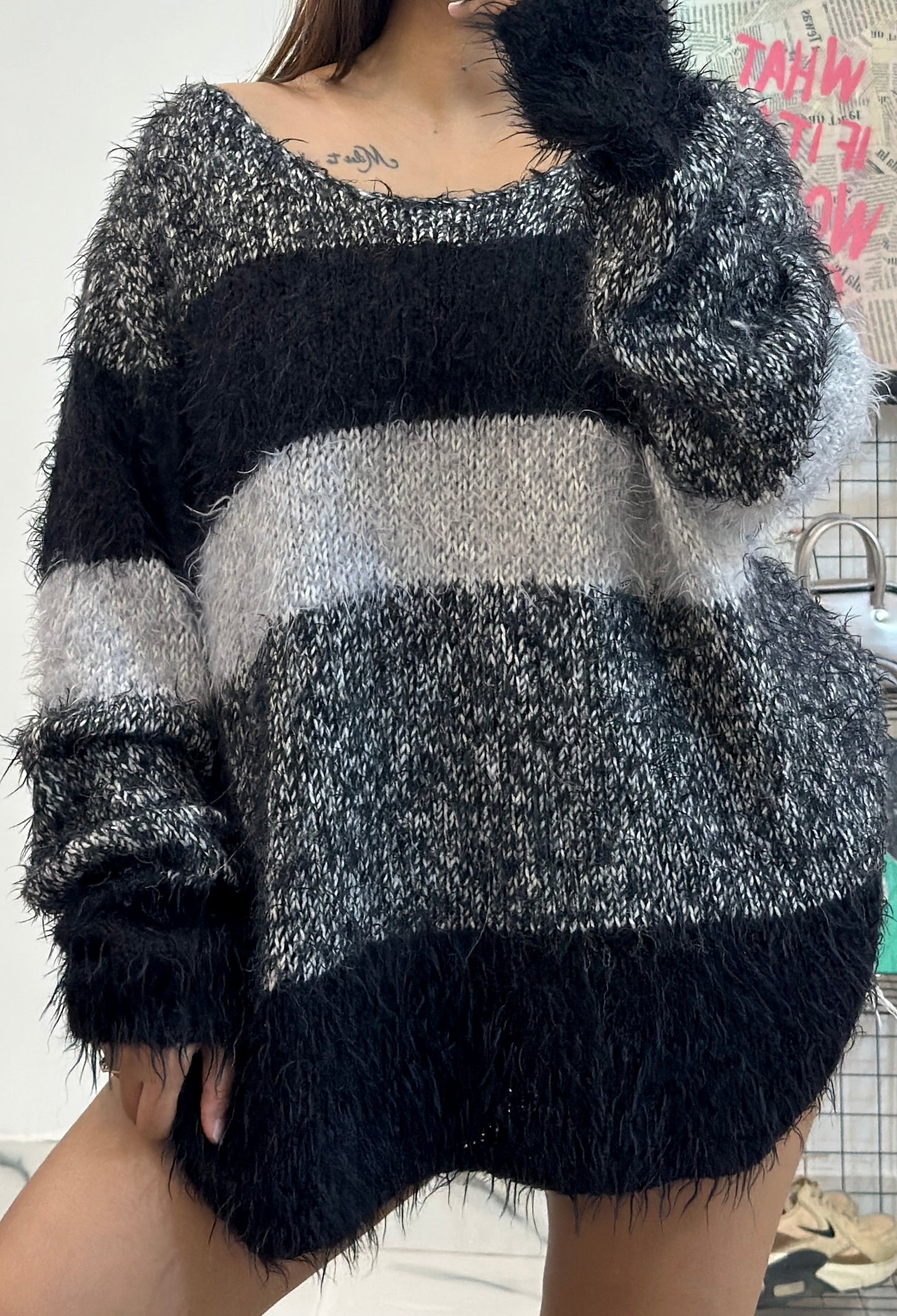 Oversized furry Korean sweater (46-48)