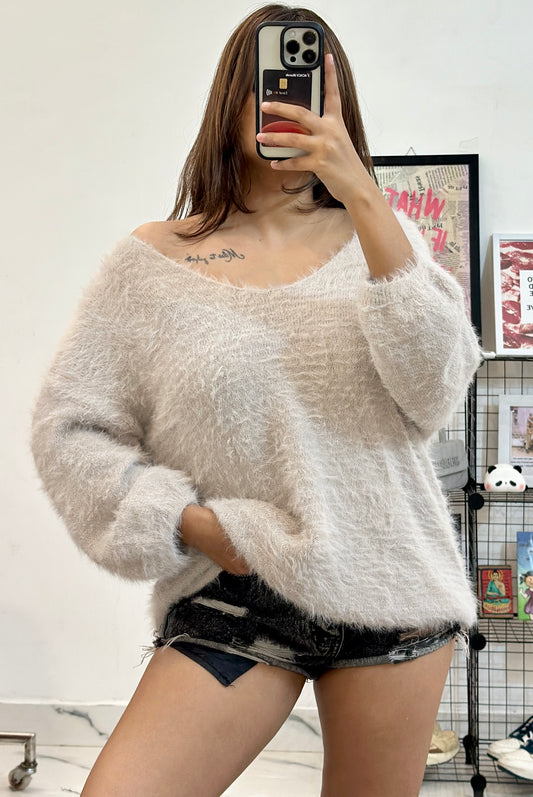 Oversized furry sweater (46-48)