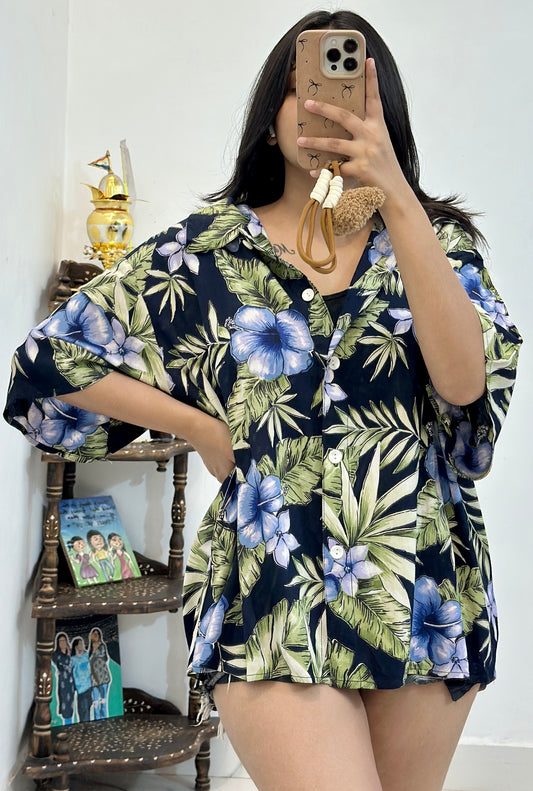 Oversized shirt (46-48)