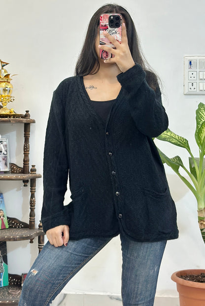 Black cardigan (38-40)