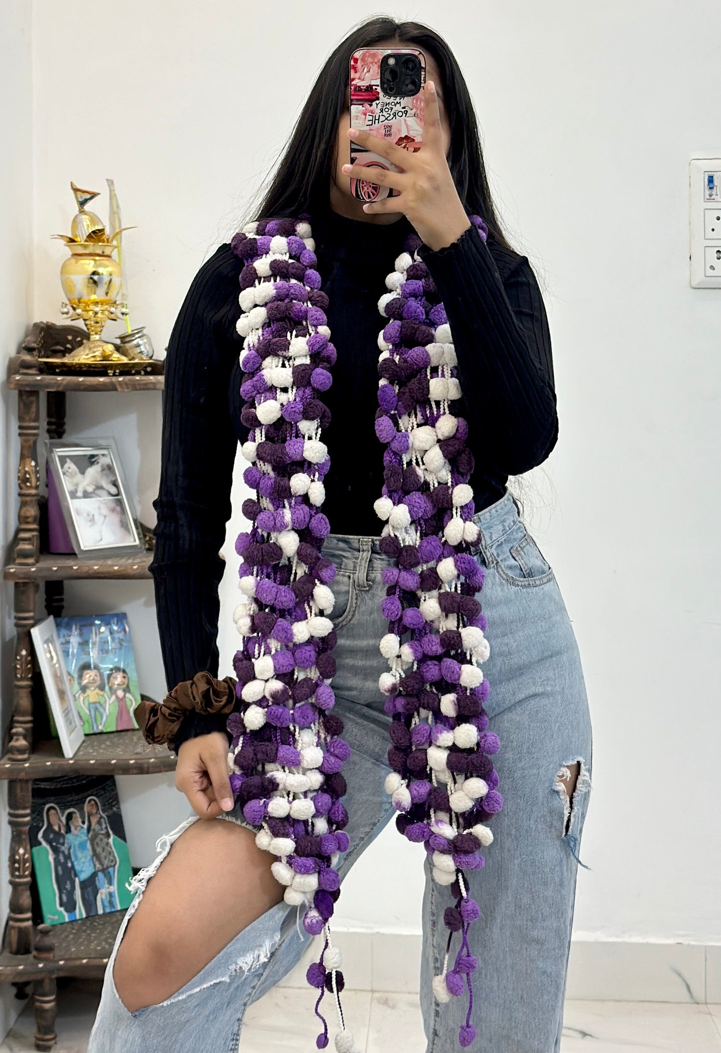 Woollen pretty muffler