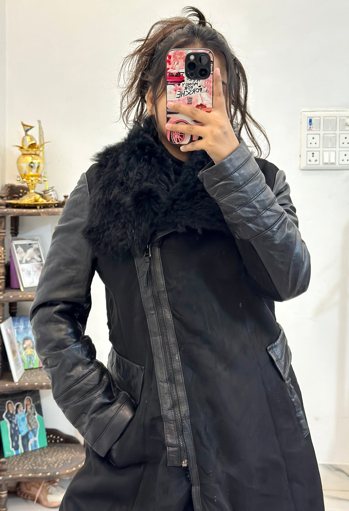 Long furry leather coat (34-36 S/M)
