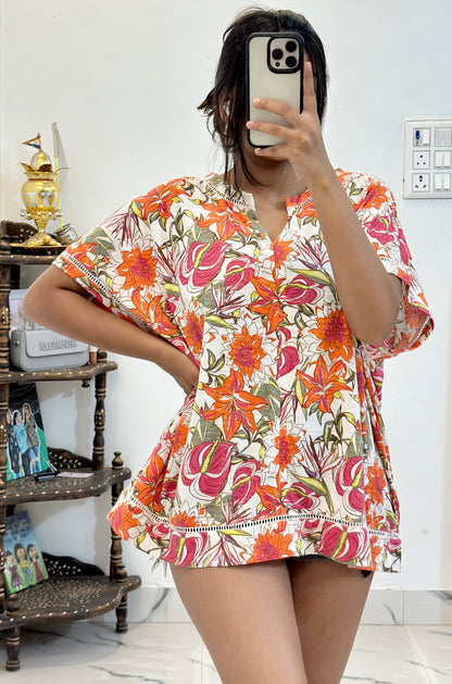 Pretty oversized top (42-44)