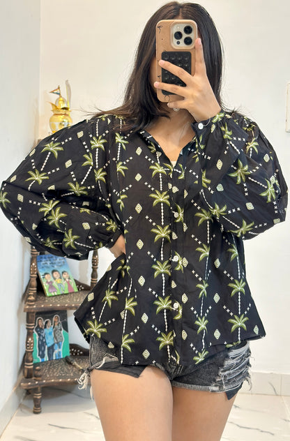 Pretty cotton shirt (40-42)