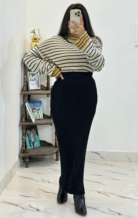 Pretty cordset (freesize top , 26/30 skirt)