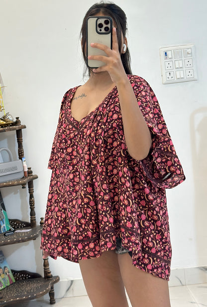 Oversized cotton top (48-50)