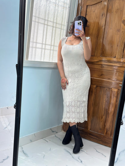 pretty Crochet dress (lining inside)