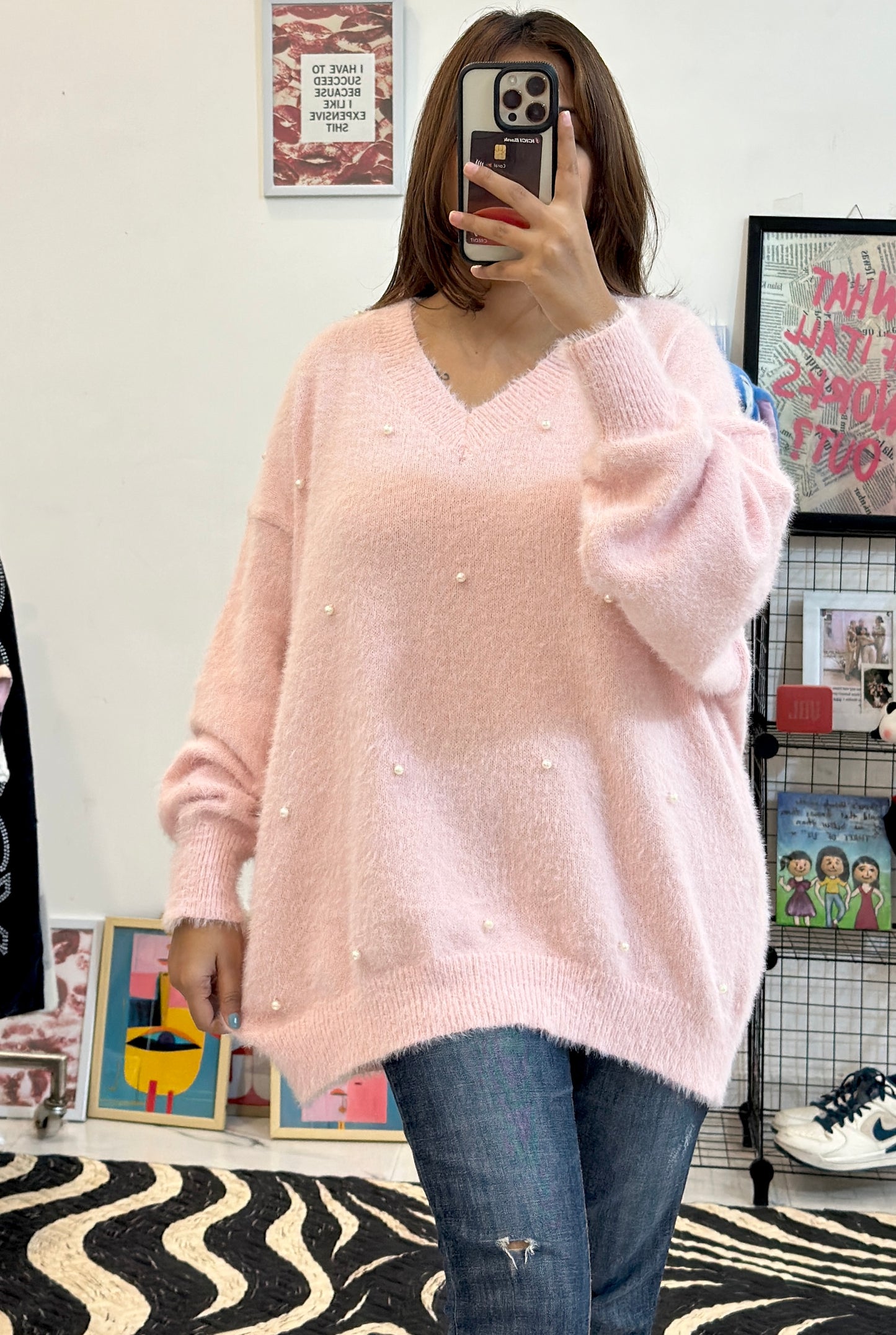 Pretty pearl oversized furry sweater (44-46)