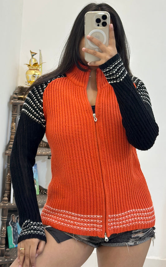 Korean zipper sweater (34-36)