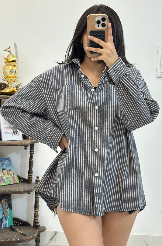 Oversized shirt (42-44)