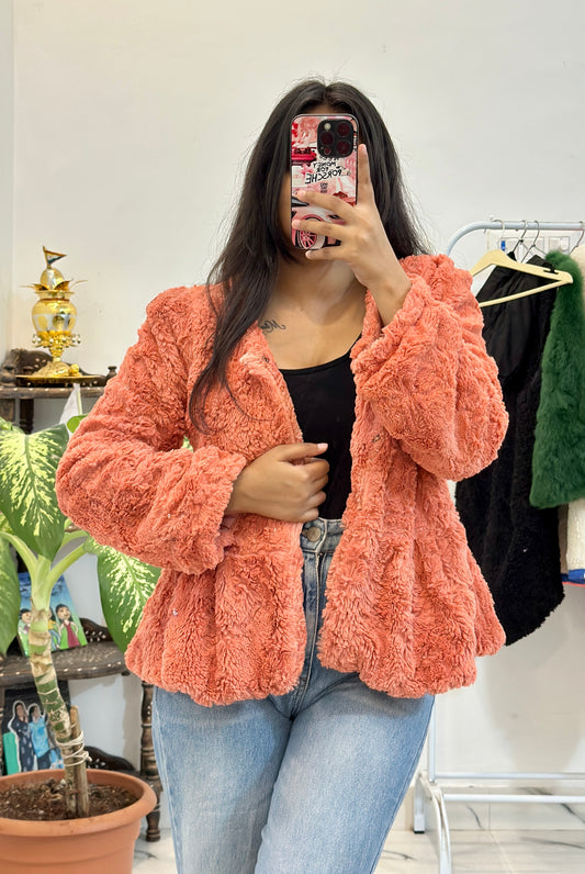 Pretty soft Furry jacket (S/M)