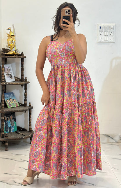 Pretty cotton dress (M-L)