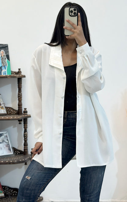 Pretty white oversized shirt (42-44 busts)