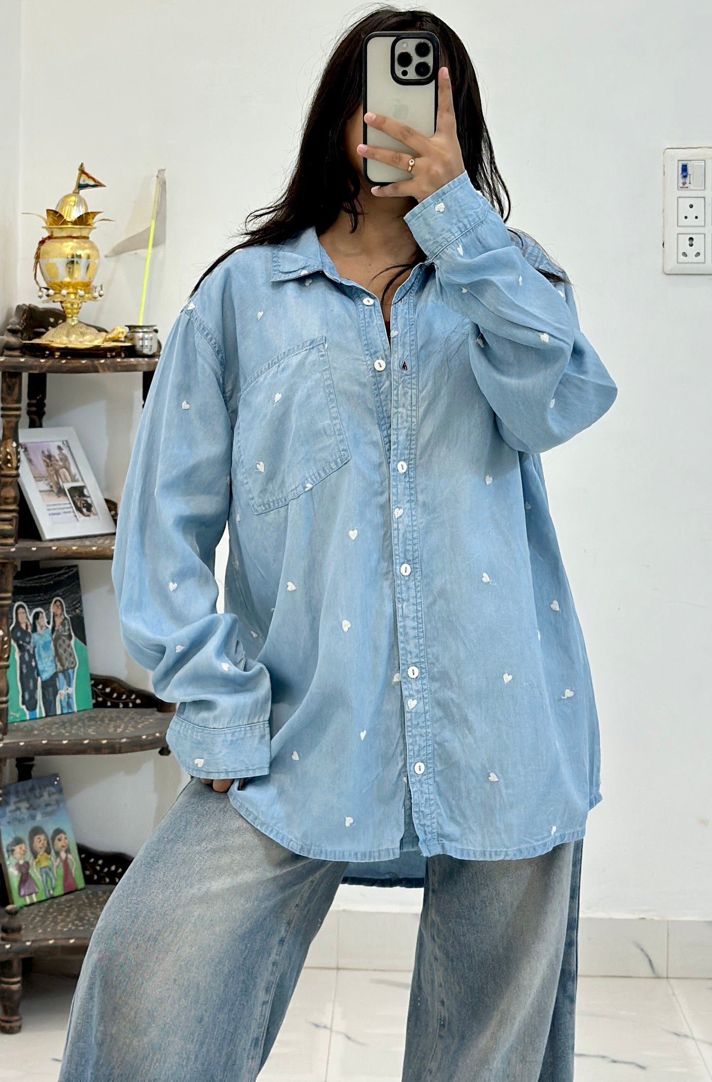 Oversized denim shirt (42-44)