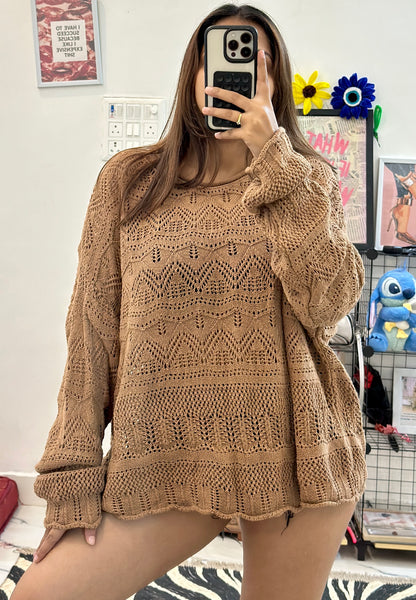 Oversized crochet sweater (42-46)