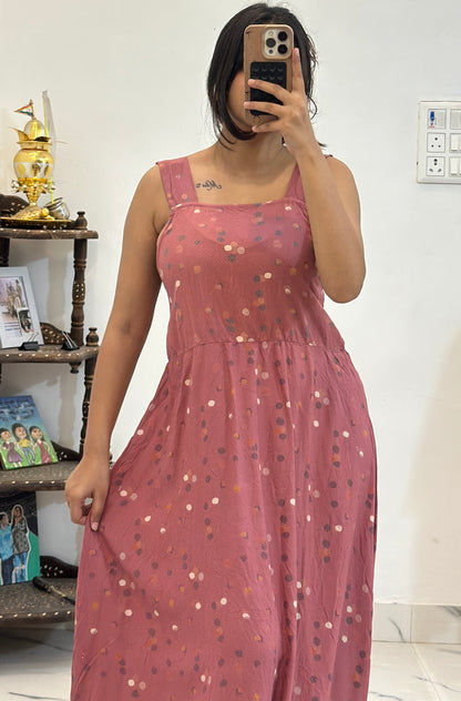 Pretty backless dress (40-42)