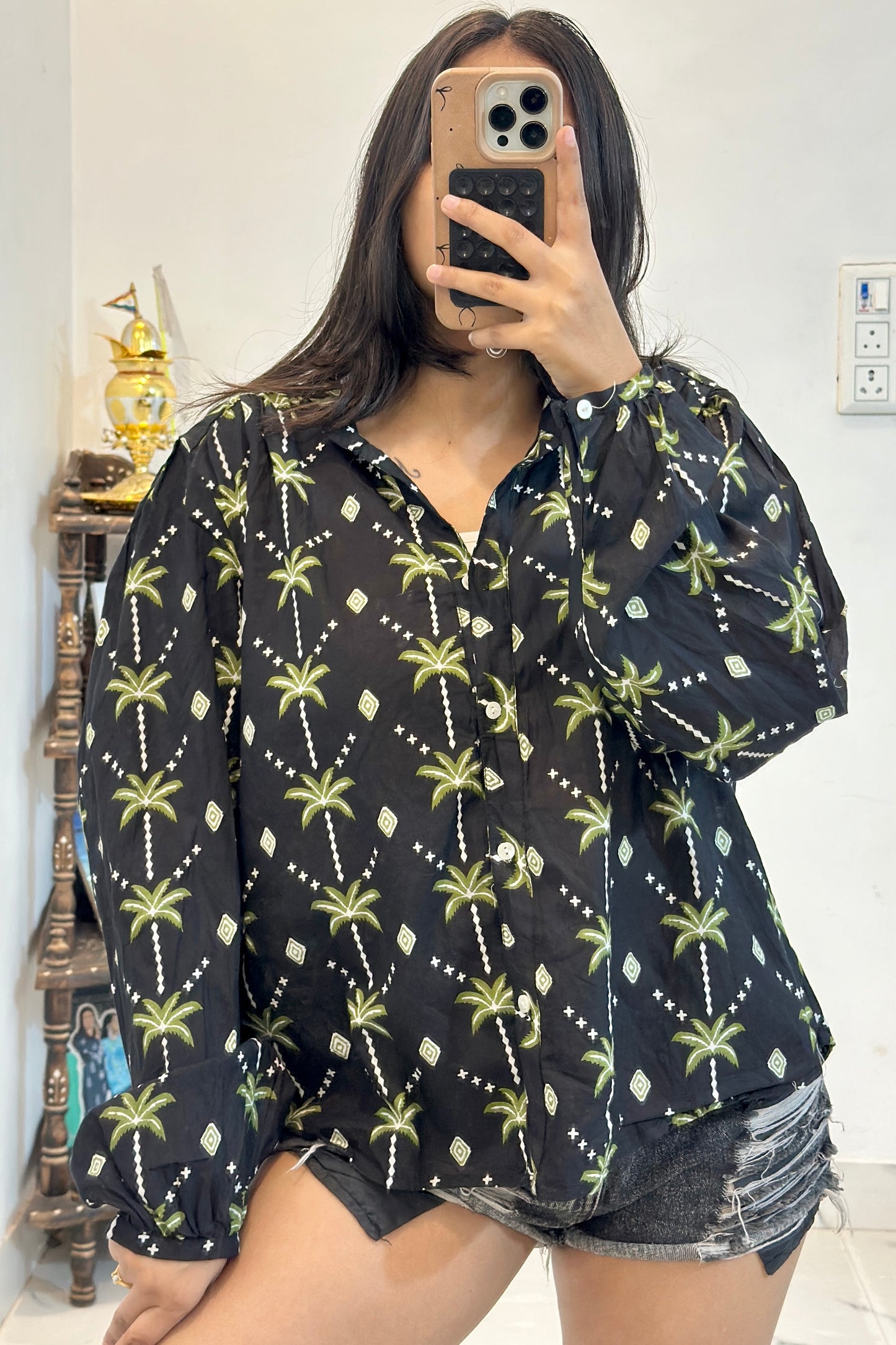 Pretty cotton shirt (40-42)
