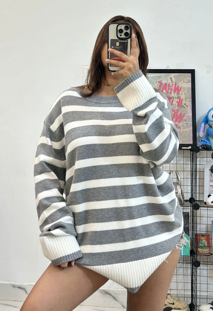 Oversized Korean sweater (44-46)