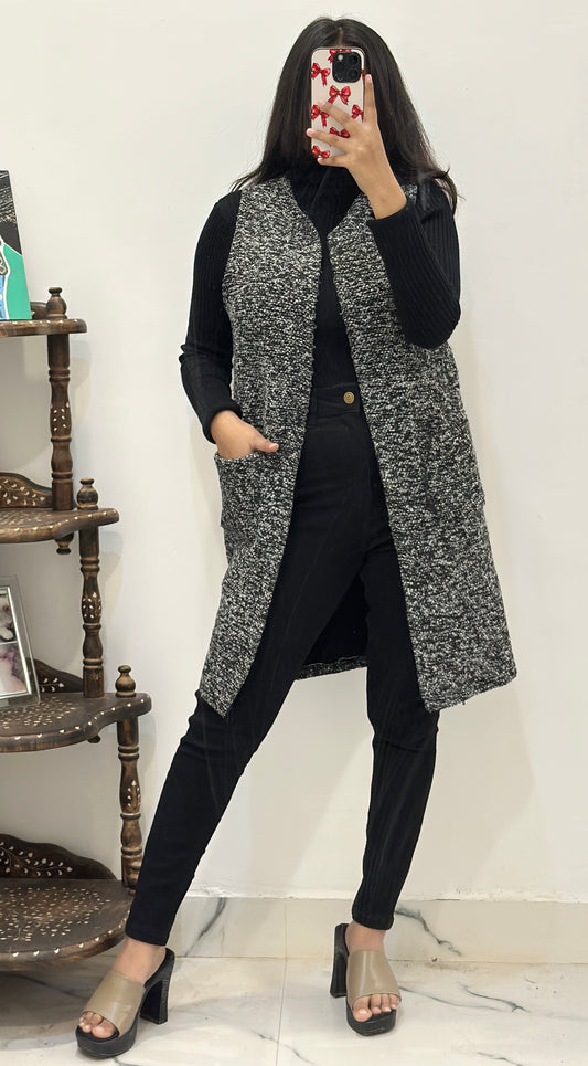 Woollen shrug (32-34)