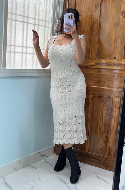 pretty Crochet dress (lining inside)