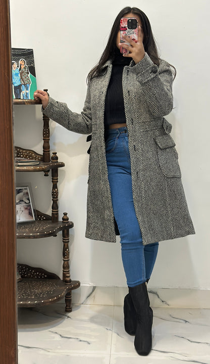 Grey heavy coat (32 busts)