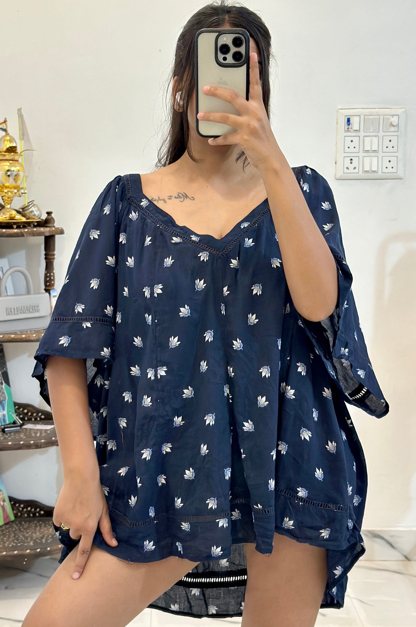 Oversized cotton top (48-50)
