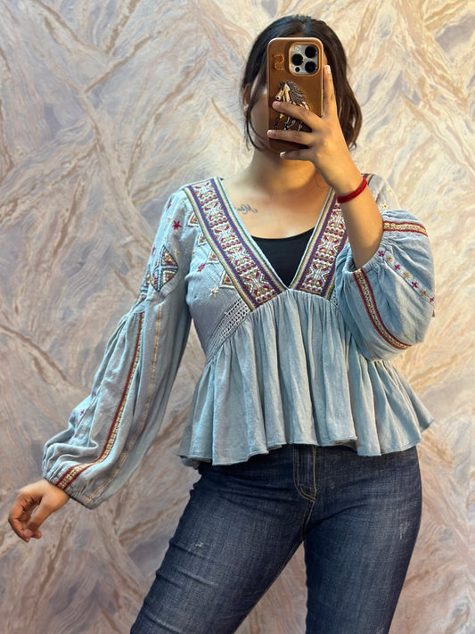 Prettiest embroidered top