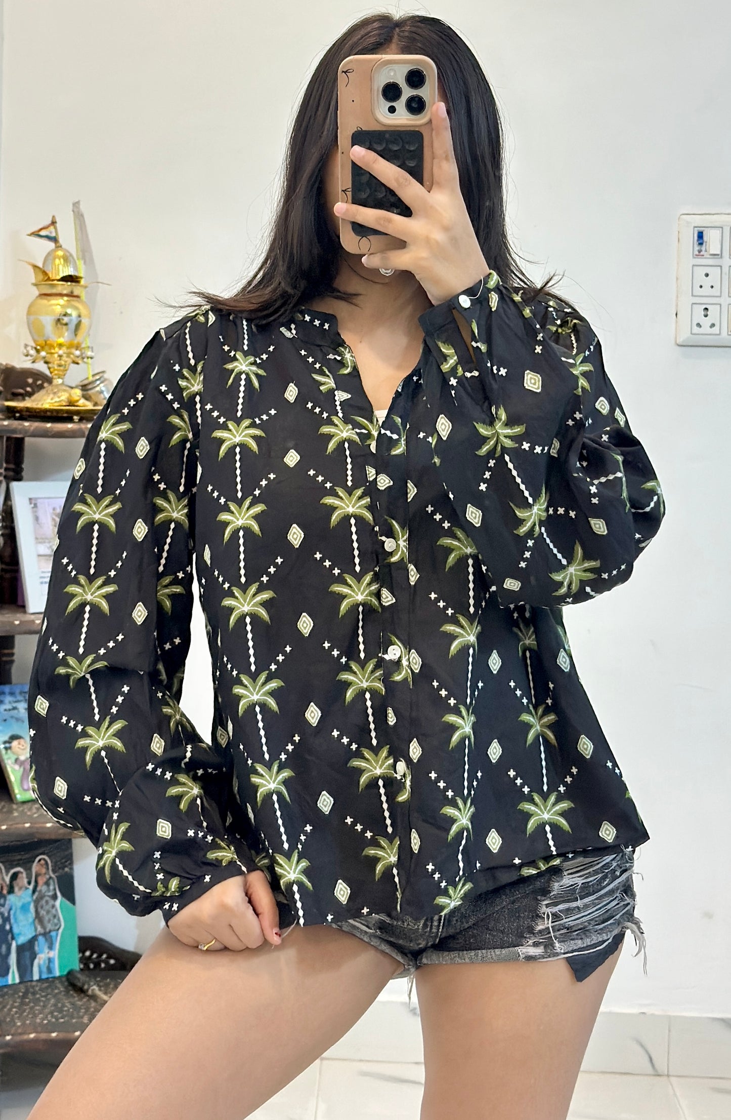 Pretty cotton shirt (40-42)
