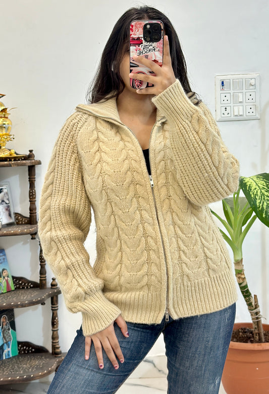 Heavy pullover (Upto 40)