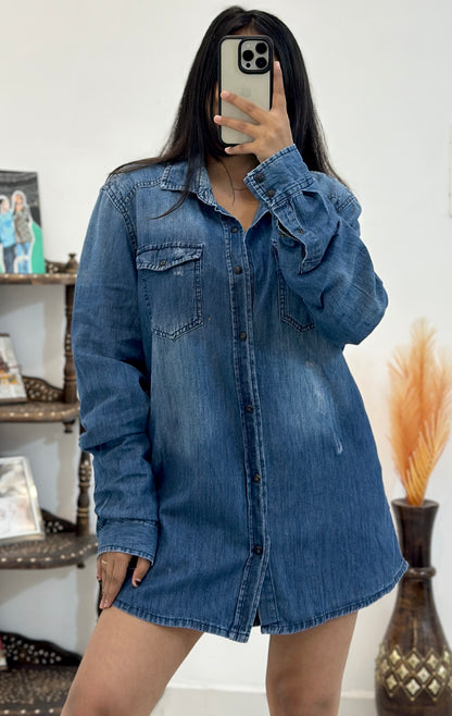 Oversized denim shirt (40-42)