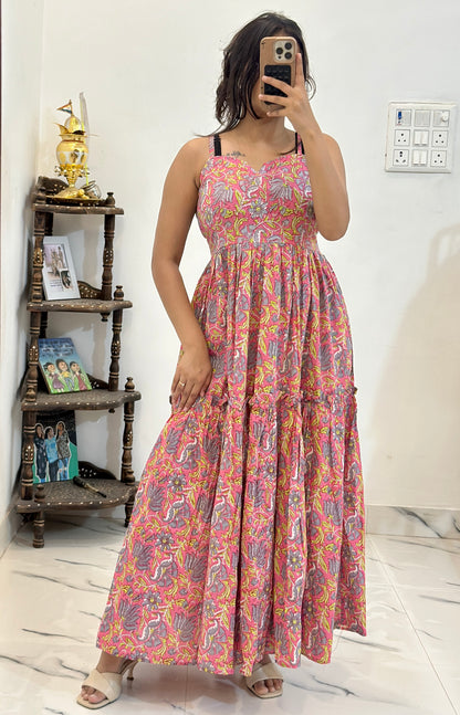 Pretty cotton dress (M-L)