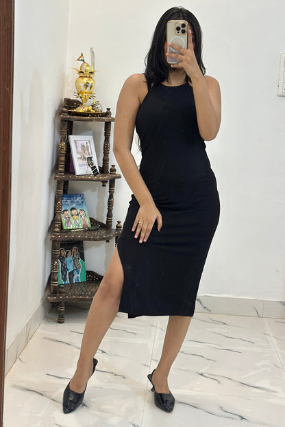 Black body-con dress (34-36)