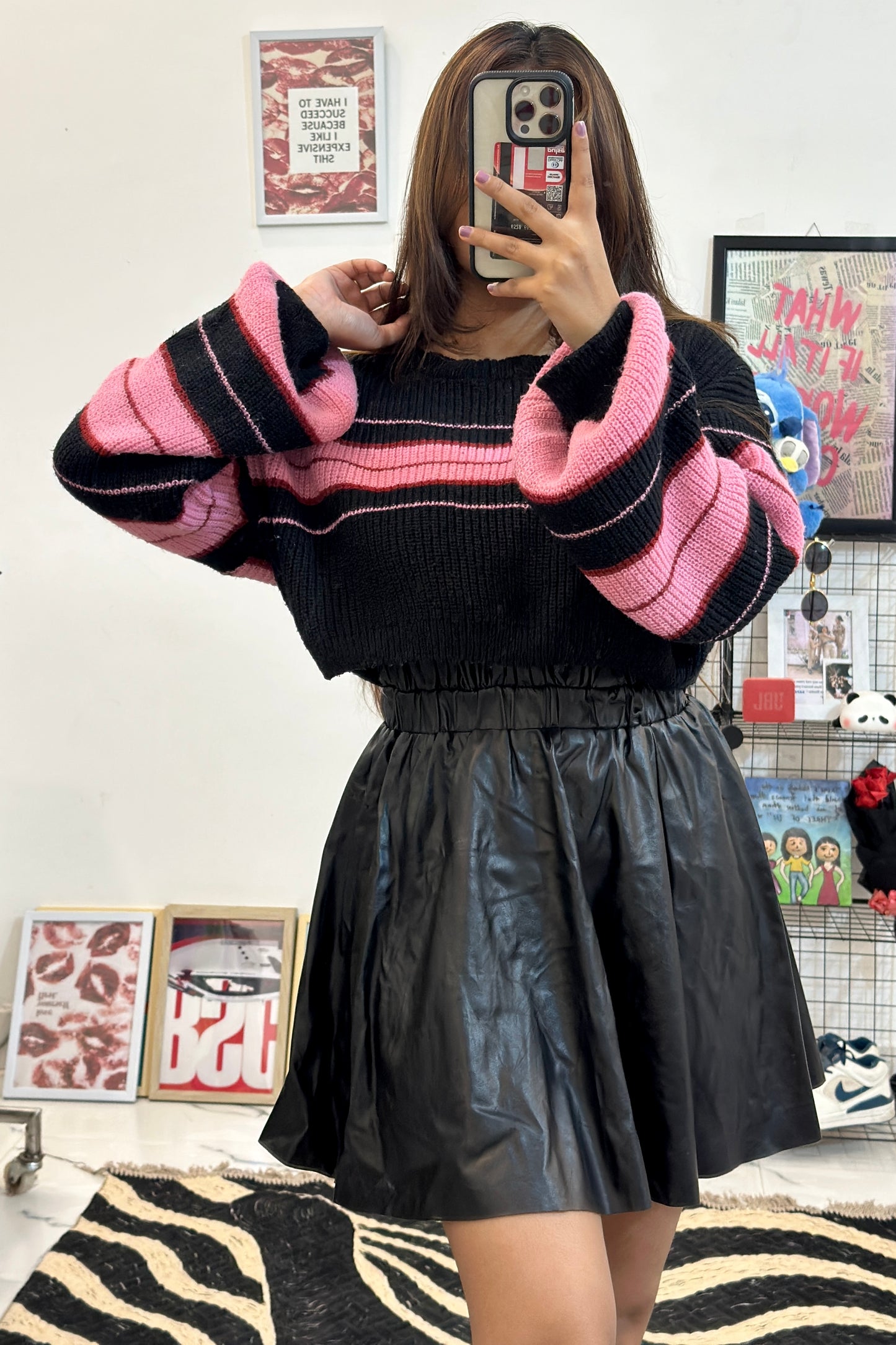 Korean Crop sweater (40-42)